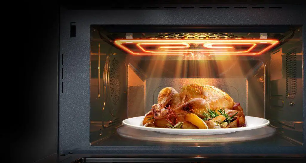 Samsung Smart Home: Gourmet Vapour Cook e microonde Combinato, il sogno di ogni cuoco