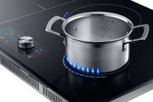 Samsung Smart Home: il piano a induzione Virtual Flame è il futuro della cucina