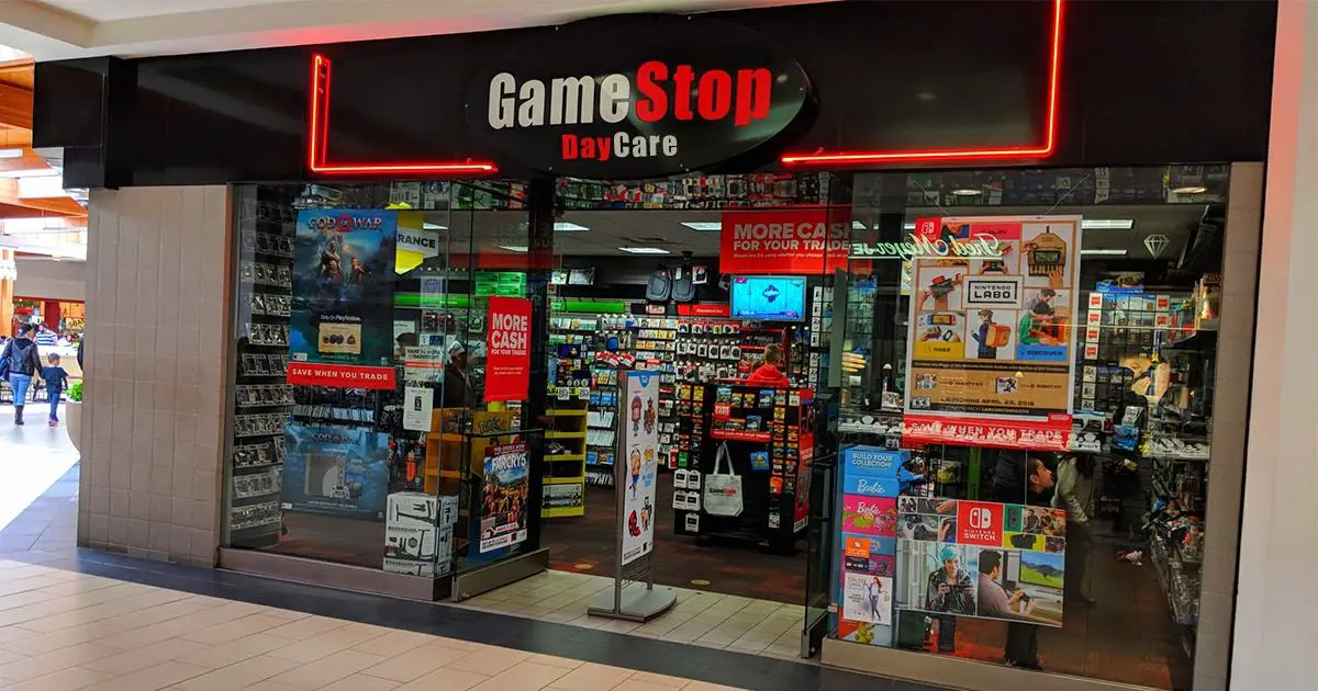 GameStop vende vendita trattativa data chiusura chiude