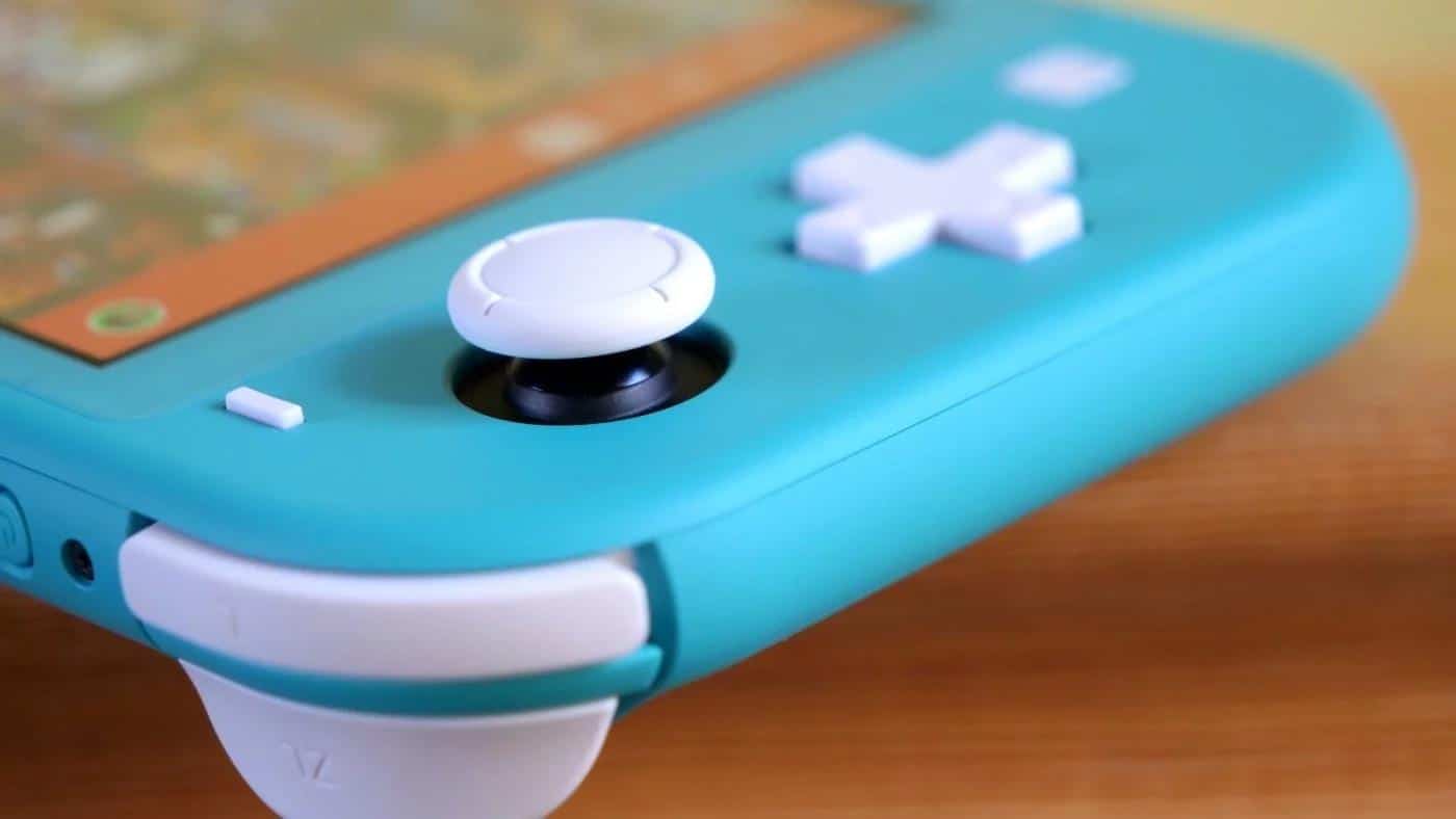 Nintendo Switch Lite, le leve analogiche incluse nell'azione collettiva