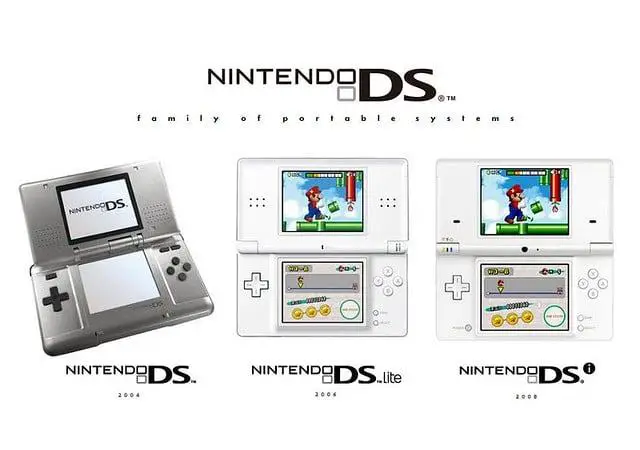 La famiglia di Nintendo DS, con DS Lite e DSi