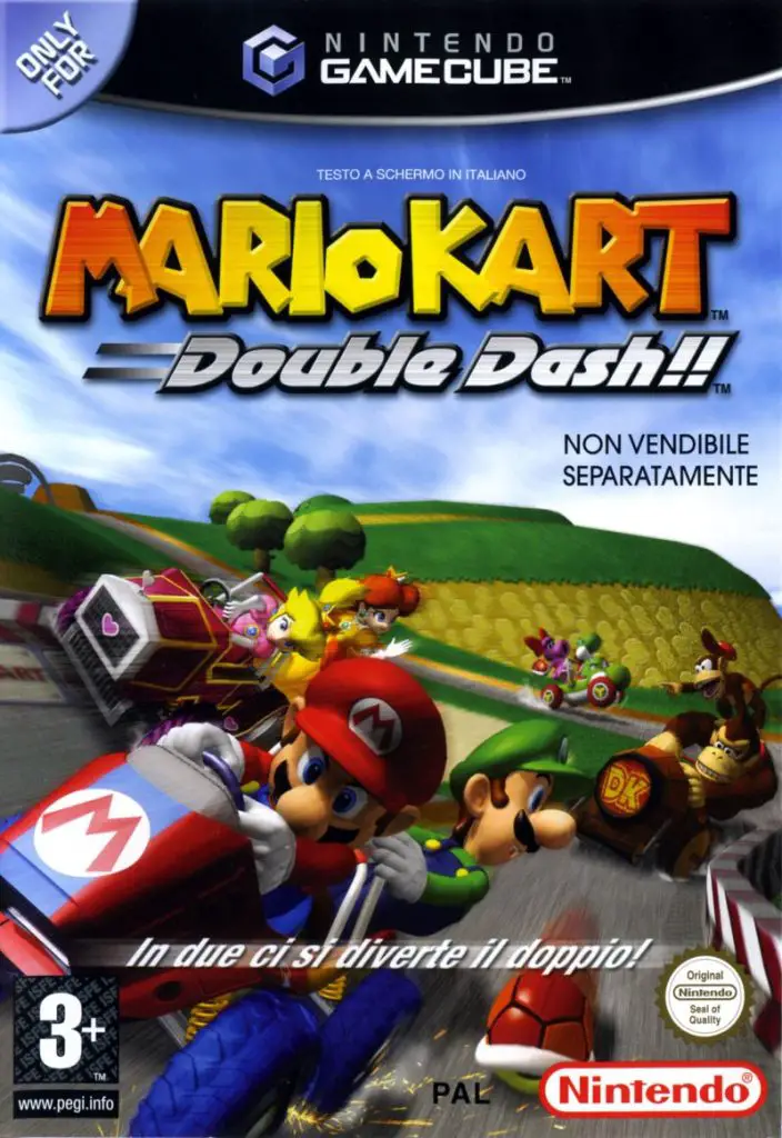 Copertina italiana della versione di Mario Kart: Double Dash!! venduta in bundle con il GameCube argentato (entrambi ancora sulla mia scrivania...)