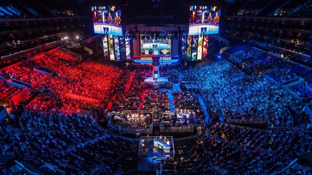 League of legends breaking news: sospesi 3 dei 4 principali campionati del mondo League of legends pubblico eventi