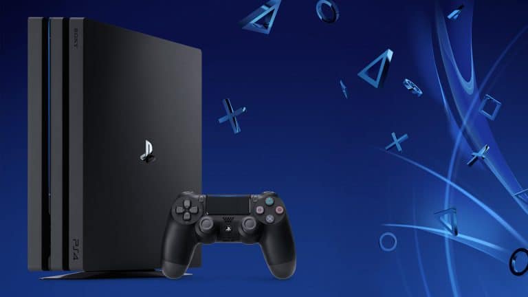 Playstation 4 pro insieme a 20€ di credito psn in offerta su amazon