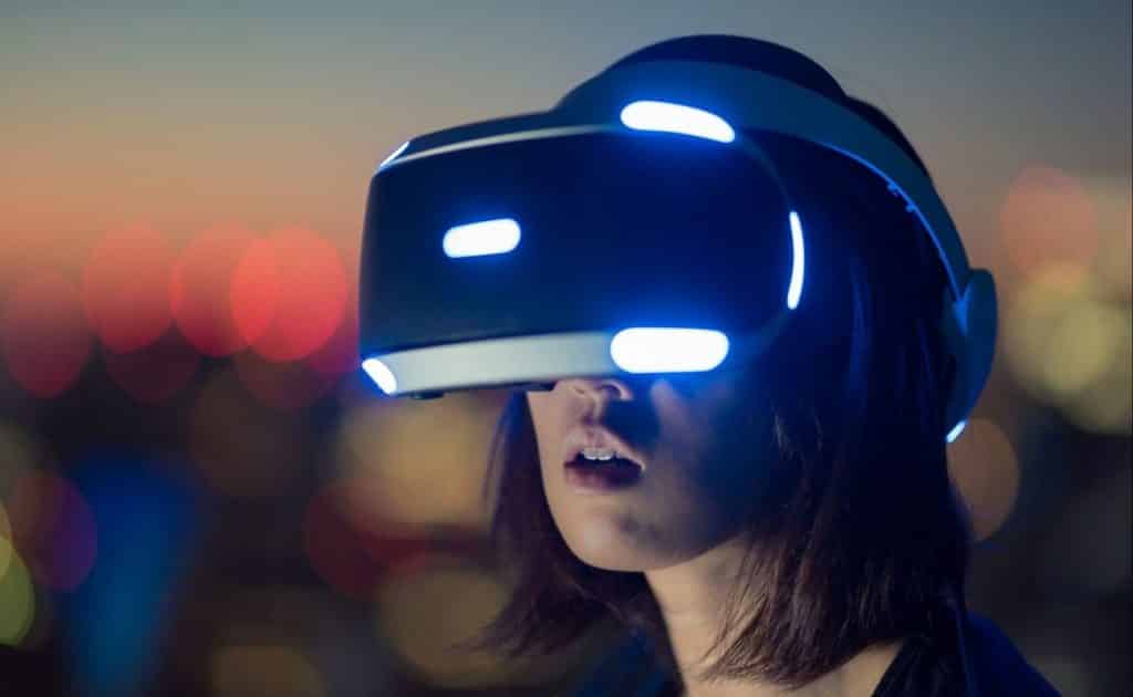 Il divertimento online tra realtà virtuale e interattiva Realtà virtuale