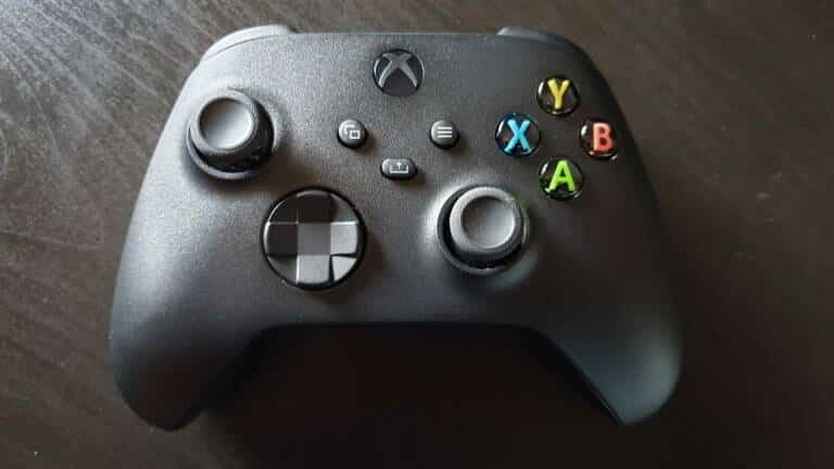 Xbox Series X, il motivo delle pile AA nei controller è un accordo tra Duracell e Microsoft