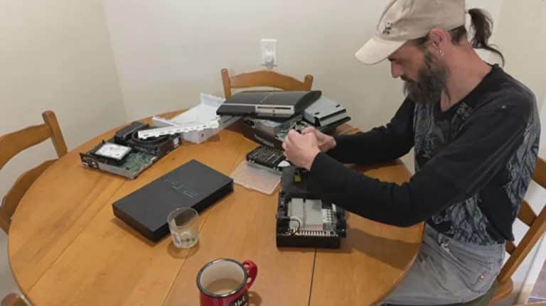 Babbo natale esiste e ripara le console
