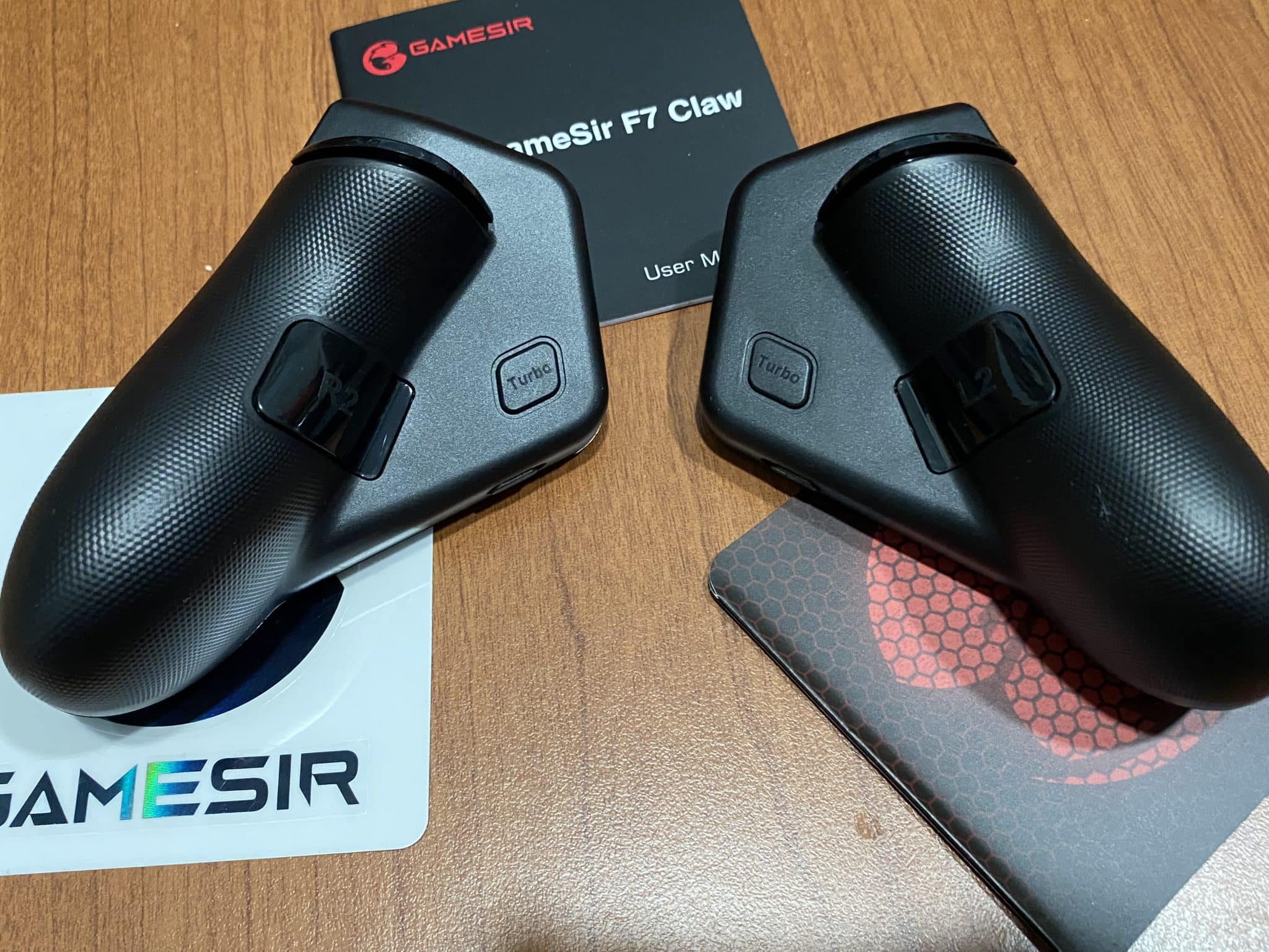 GameSir F7 Claw Controller per tablet e GameSir Talons Finger Sleeves: la recensione