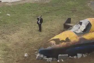 Cosa sta combinando Sony con l’aereo PS5 precipitato davanti a un fan? La nuova campagna “It Happens on PS5” fa impazzire il web