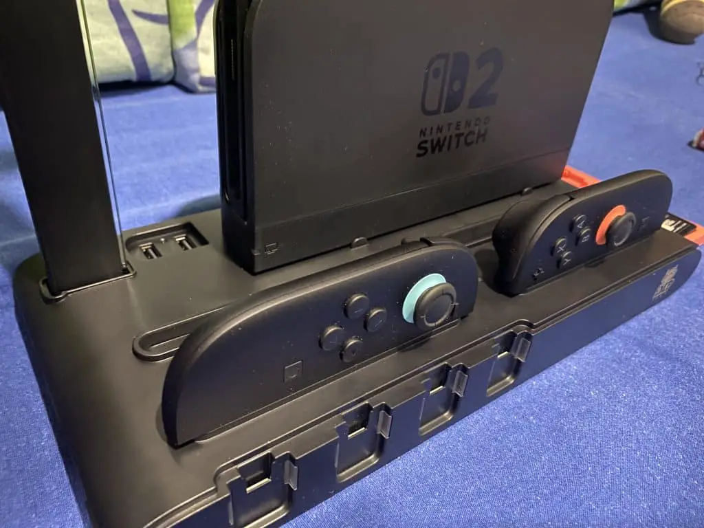 DLX2 + LED Multi-Function Charge Stand, recensione (Nintendo Switch e Switch 2)