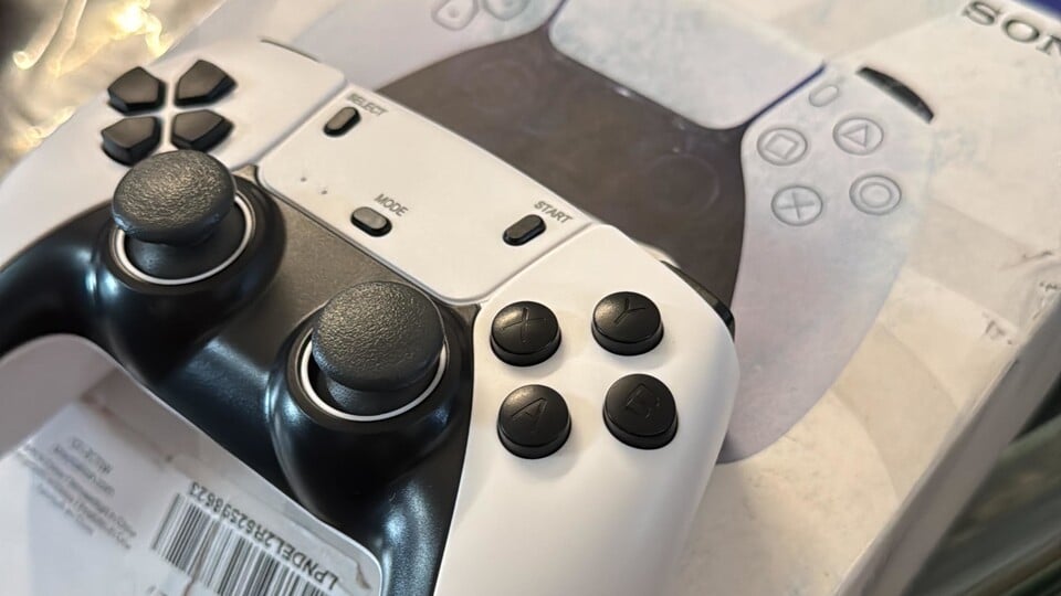 Hanno inviato per sbaglio un controller ps6. Un ordine amazon finisce nel surreale