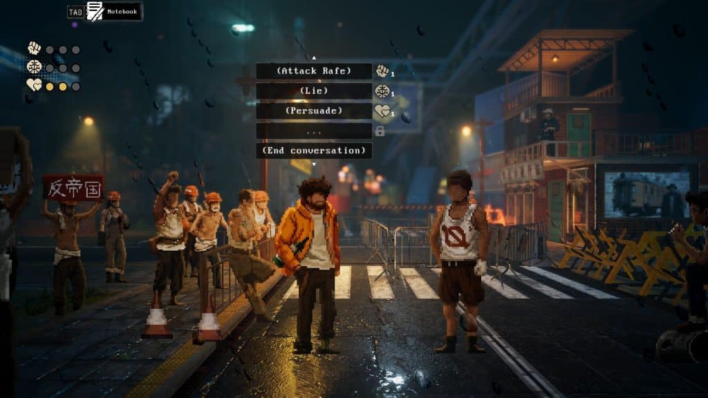 Kill the shadow, la recensione (steam) Un buon investigatore raccoglie prove. Uno migliore impara a capire quando qualcuno sta mentendo. Kill the shadow parte da questa idea piuttosto classica, ma la porta in una direzione più particolare, trasformando l'indagine in un gioco di interpretazioni, compromessi e conseguenze. Sviluppato da shadowlight e pubblicato da phoenix game, il titolo cinese mescola avventura narrativa e gioco di ruolo all'interno di una struttura che rinuncia quasi completamente all'azione tradizionale. Qui non sei chiamato a ripulire quartieri dai nemici: devi parlare con le persone, infilarti dove non dovresti, trovare ciò che qualcuno sperava rimanesse nascosto e, soprattutto, decidere che uso fare della verità. È una proposta con un pubblico ben preciso, perché richiede pazienza e una certa voglia di leggere. Ma quando i suoi sistemi iniziano a incastrarsi, kill the shadow dimostra di avere più carattere di quanto la sua natura indipendente possa inizialmente far pensare. Storia, personaggi e ambientazione
lucas è un ex poliziotto che torna a investigare tra le strade di dark tide city, luogo ancora segnato da eventi avvenuti dieci anni prima. Quello che inizialmente appare come un insieme di casi separati comincia lentamente a mostrare collegamenti con il passato della città e con le persone che continuano ad abitarla. Ad accompagnarlo c'è una presenza decisamente meno convenzionale: l'ombra, creatura attaccata al protagonista e capace di entrare in contatto con i ricordi lasciati dai morti. Il rapporto tra i due è uno degli elementi più riusciti, perché evita la semplice dinamica tra eroe e aiutante. L'ombra commenta, provoca e offre a lucas uno strumento straordinario, senza però trasformarsi in una macchina che risolve automaticamente i misteri. Dark tide city completa il quadro con quartieri molto diversi tra loro: vecchie aree industriali, baraccopoli costruite sull'acqua, vicoli sovraffollati e zone dominate da insegne e luci artificiali. Più che semplice scenario, la città funziona come un enorme archivio di rancori e segreti, e conoscere i suoi abitanti diventa importante quanto esaminare una scena del crimine. Gameplay
il ritmo di kill the shadow è costruito principalmente attorno all'esplorazione e alle conversazioni. Lucas raccoglie documenti, osserva elementi dello scenario, ascolta testimonianze e ottiene informazioni che finiscono progressivamente nel sistema di deduzione. Il giocatore deve quindi collegare gli indizi disponibili per rispondere alle domande dell'indagine. Non tutto viene evidenziato con insistenza e, quando il numero di informazioni aumenta, è facile dover tornare sui propri passi o ricontrollare ciò che si è scoperto. È proprio questa componente a rendere gratificante la soluzione di alcuni casi, ma anche a rallentare parecchio l'esperienza nelle fasi più affollate. Interessante anche lo sviluppo di lucas attraverso forza, spirito e fascino. Investire in caratteristiche differenti modifica le possibilità offerte durante determinate situazioni: un problema può essere risolto con le parole, aggirato attraverso il denaro o affrontato con metodi decisamente meno diplomatici. Il rewind legato all'ombra aggiunge un ulteriore livello alle investigazioni permettendo di ricostruire tracce del passato. Non sostituisce però l'osservazione: vedere cosa è successo non significa necessariamente aver capito perché sia successo. Il risultato è un gioco che premia soprattutto curiosità e attenzione. Chi cerca combattimenti frequenti potrebbe sentirsi fuori posto, mentre chi ama perdersi tra testimonianze contraddittorie troverà parecchio materiale con cui ragionare. Livello tecnico
la scelta di combinare personaggi in pixel art con scenari tridimensionali dà a kill the shadow un'identità immediatamente riconoscibile. Il contrasto funziona particolarmente bene nelle zone più degradate della città, dove luci, pioggia, strutture arrugginite e insegne trasformano gli ambienti in piccoli diorami noir. Il comparto sonoro accompagna bene questo tono senza cercare continuamente il primo piano. Il doppiaggio completo è disponibile in inglese e cinese semplificato, mentre testi e sottotitoli sono presenti anche in italiano. Il lancio non è stato tecnicamente impeccabile e gli sviluppatori sono intervenuti con diversi aggiornamenti, correggendo anche un problema responsabile di crash casuali e migliorando alcuni aspetti del controllo tramite gamepad. Nel complesso rimane un'opera tecnicamente contenuta, ma con una direzione artistica capace di compensare ampiamente la mancanza di grandi mezzi.